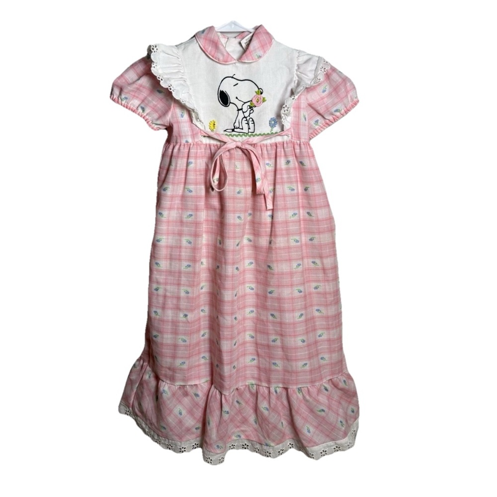 Vintage 1970s Snoopy Dress-Ups by Youngland Girls Size 5/6 Pink Dress Peanuts